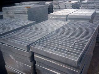 鋼格柵蓋板有什么應用優勢？「泰江鋼格板」