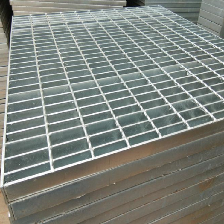 鋼格板使用的歷史沿革和各行各業(yè)的應(yīng)用