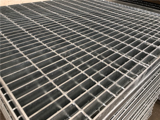 了解市政溝蓋板價格的特點(diǎn)及溝蓋板的安裝技巧@泰江鋼格板廠