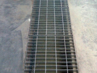 鍍鋅鋼格柵板溝蓋板多少錢一塊？